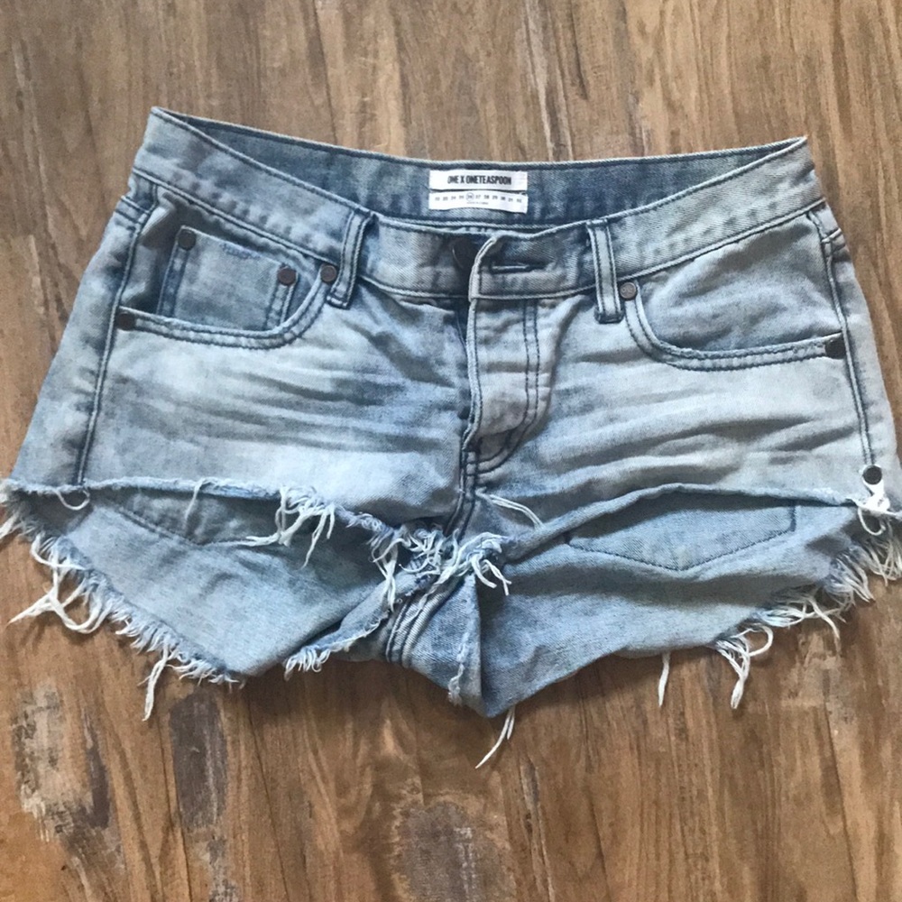 One teaspoon bonitas cutoff shorts
